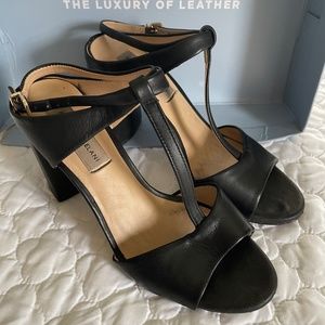 ANTONIO MELANI Black Heeled Sandals